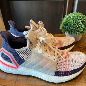 Women’s ULTRABOOST 19 SHOES - adidas